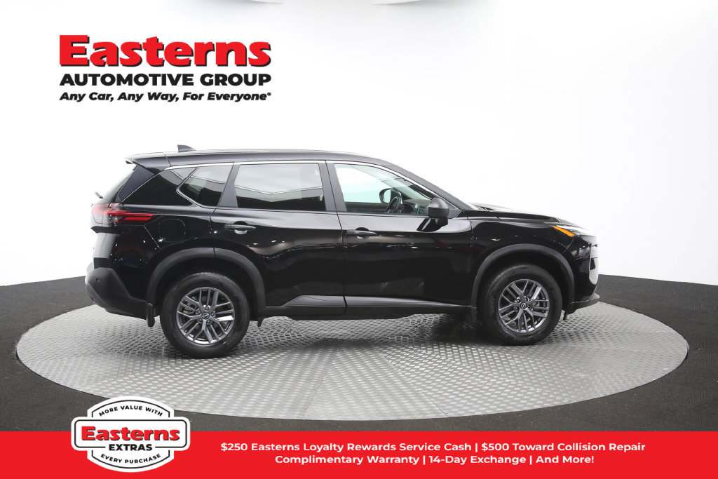 Used 2023 Nissan Rogue S AWD/4WD image 45