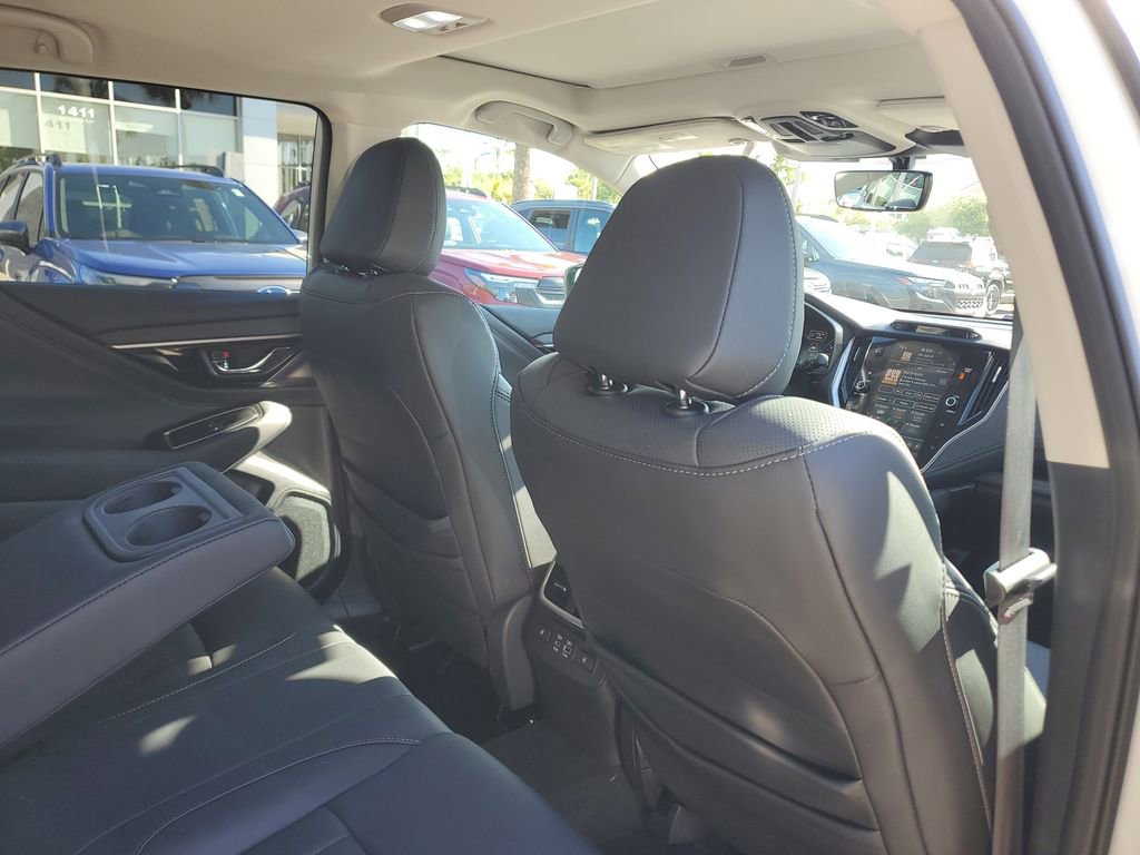 Used 2023 Subaru Outback Limited image 25