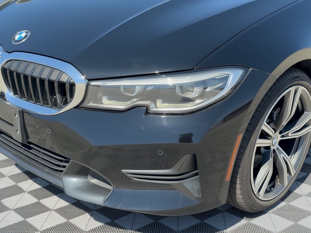 Used 2021 BMW 330i Sedan w/ Convenience Package (ZC2) RWD image 12