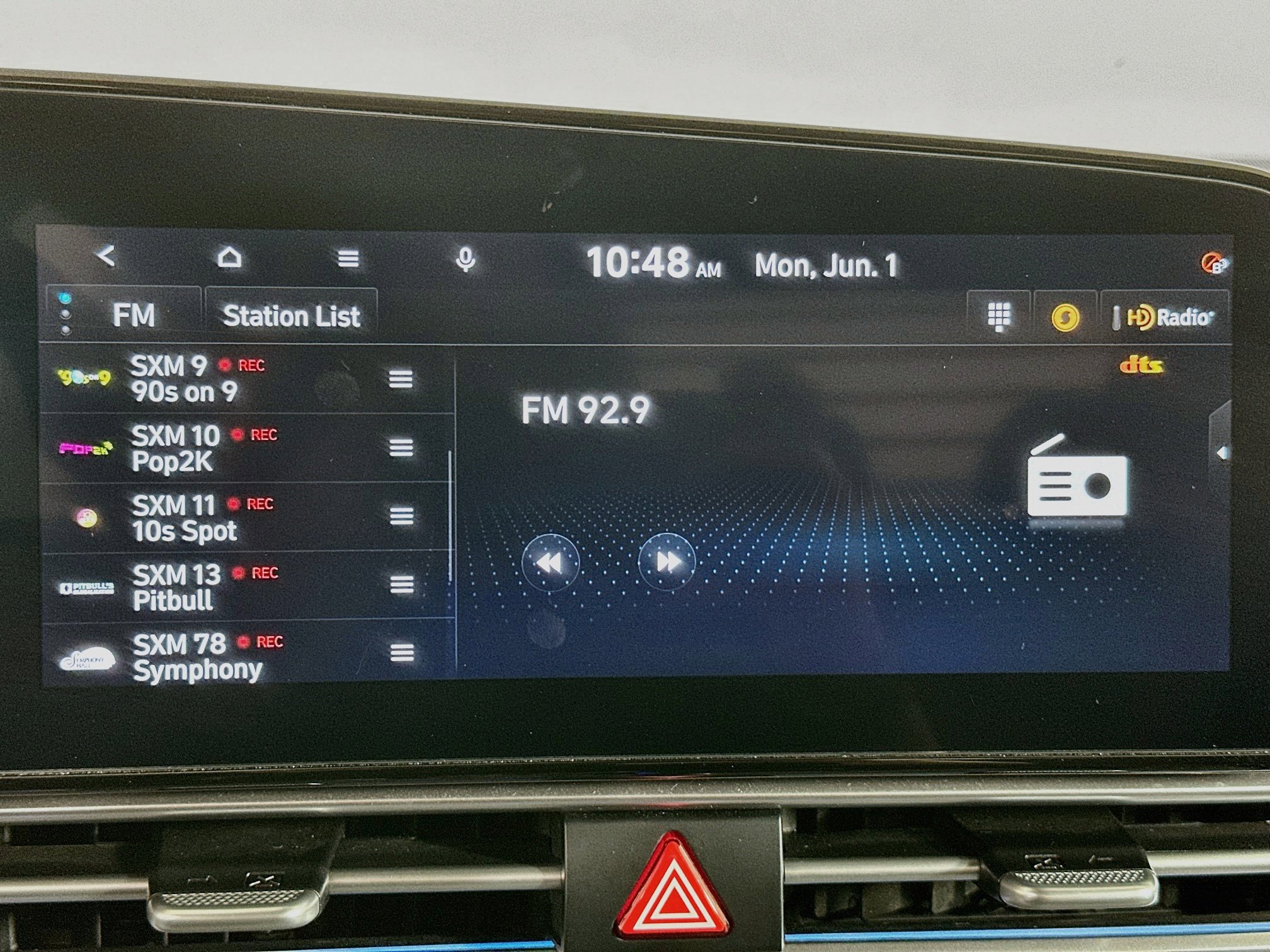 Used 2025 Hyundai Elantra SEL FWD image 21