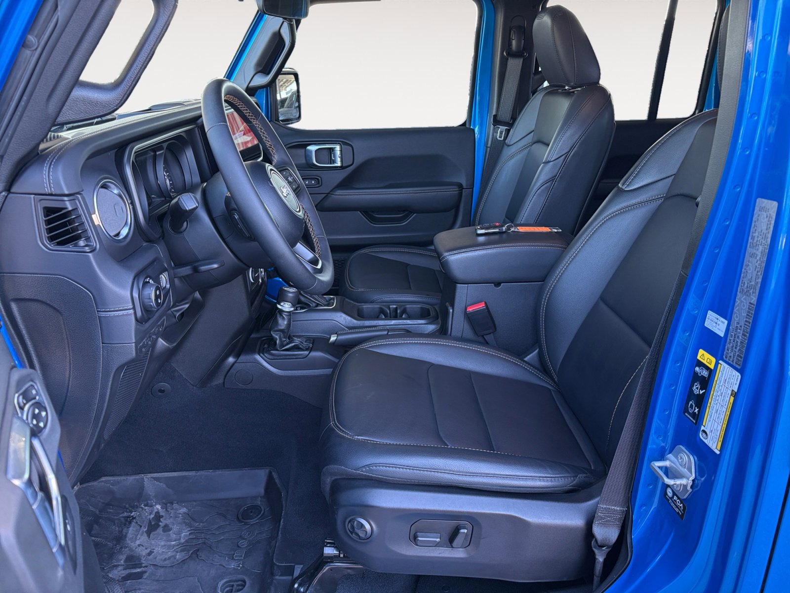 Used 2024 Jeep Gladiator Sport image 19