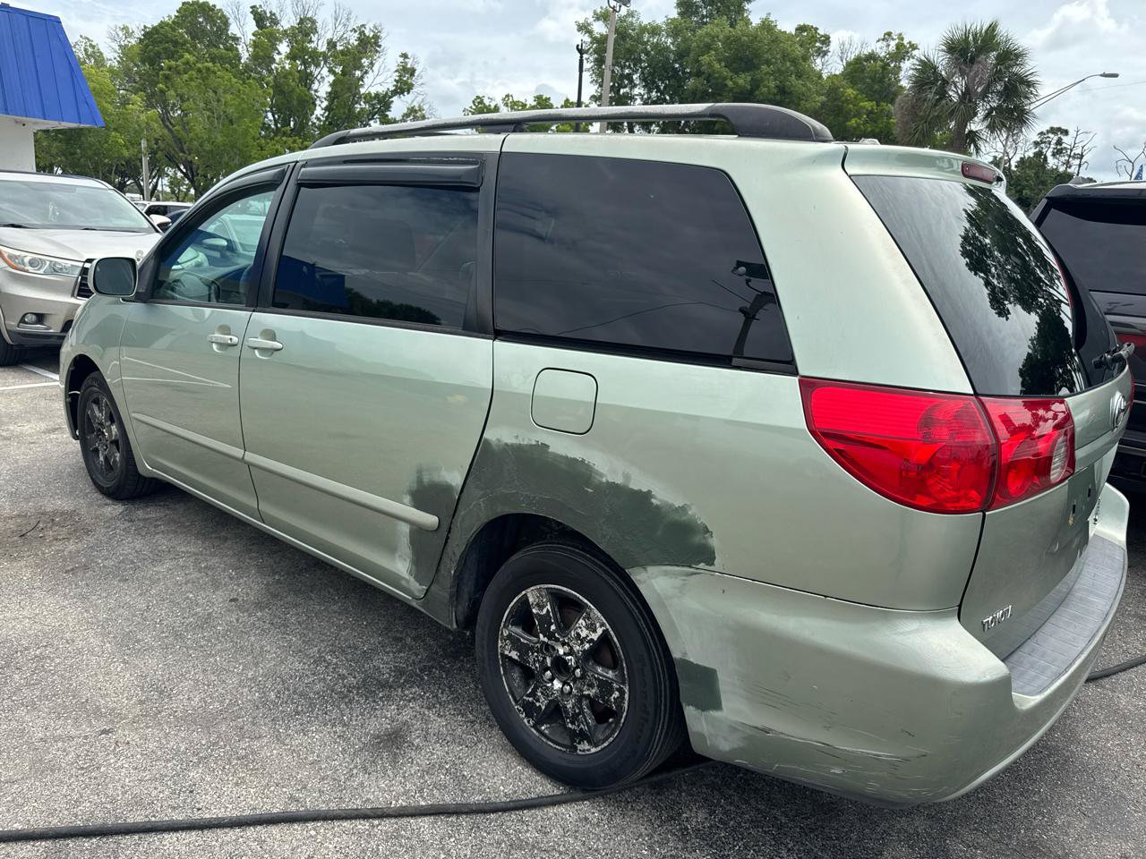 Used 2007 Toyota Sienna FWD image 4