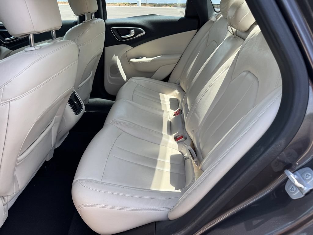 Used 2015 Chrysler 200 C FWD image 10