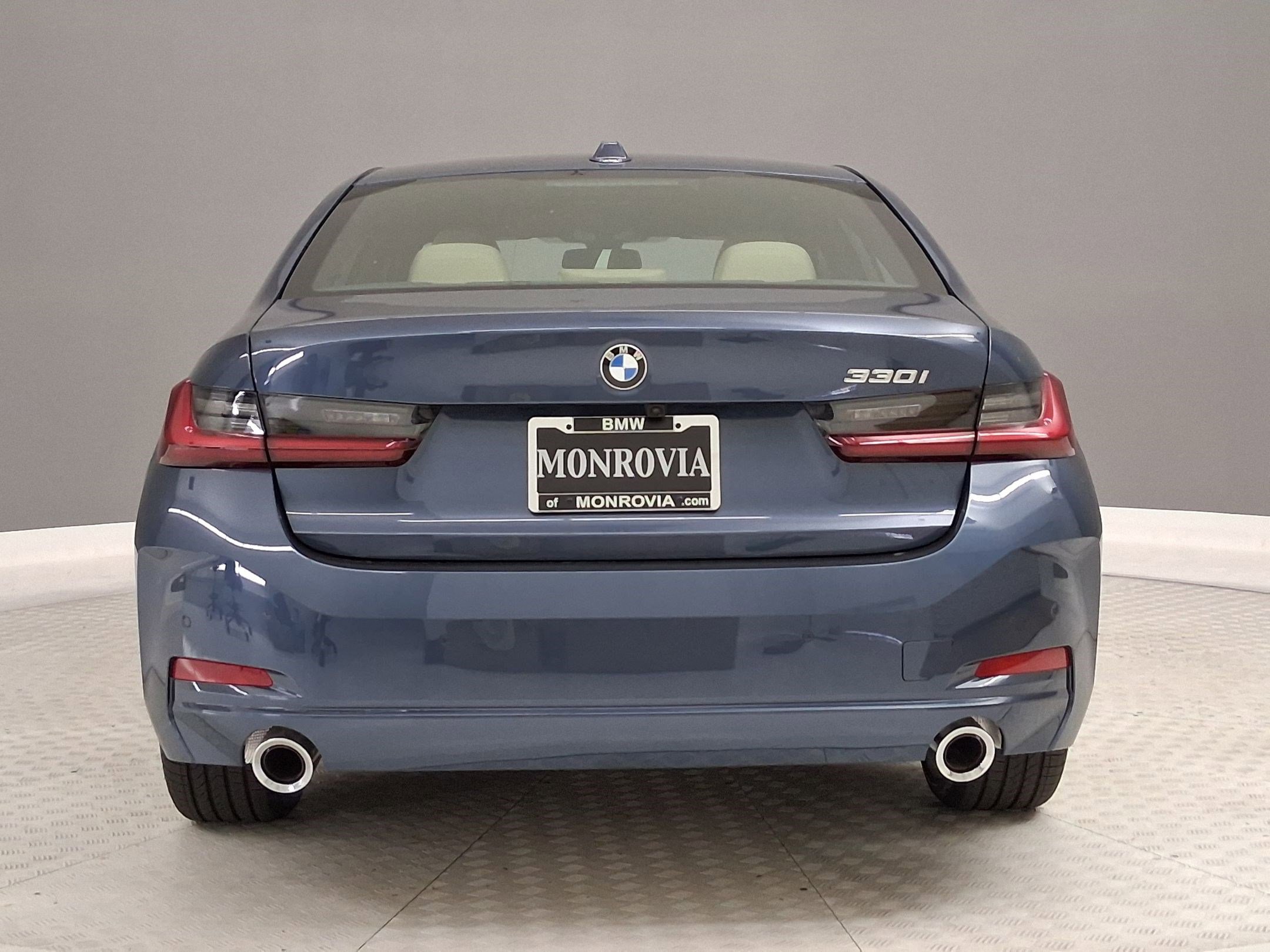 New 2026 BMW 330i Sedan w/ Premium Package RWD image 8