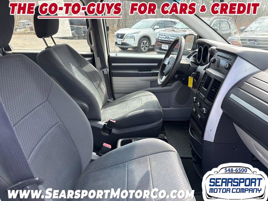Used 2010 Dodge Grand Caravan SE FWD image 15