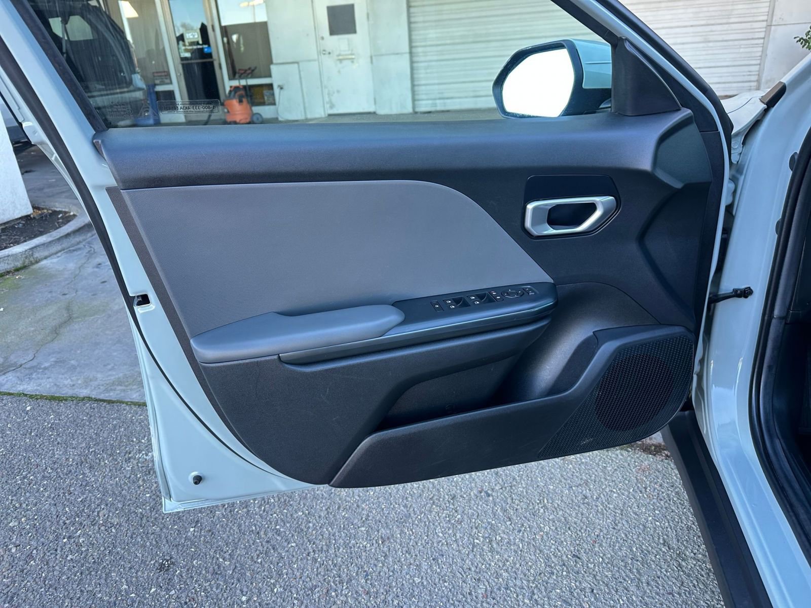 Used 2025 Kia K4 LXS image 20