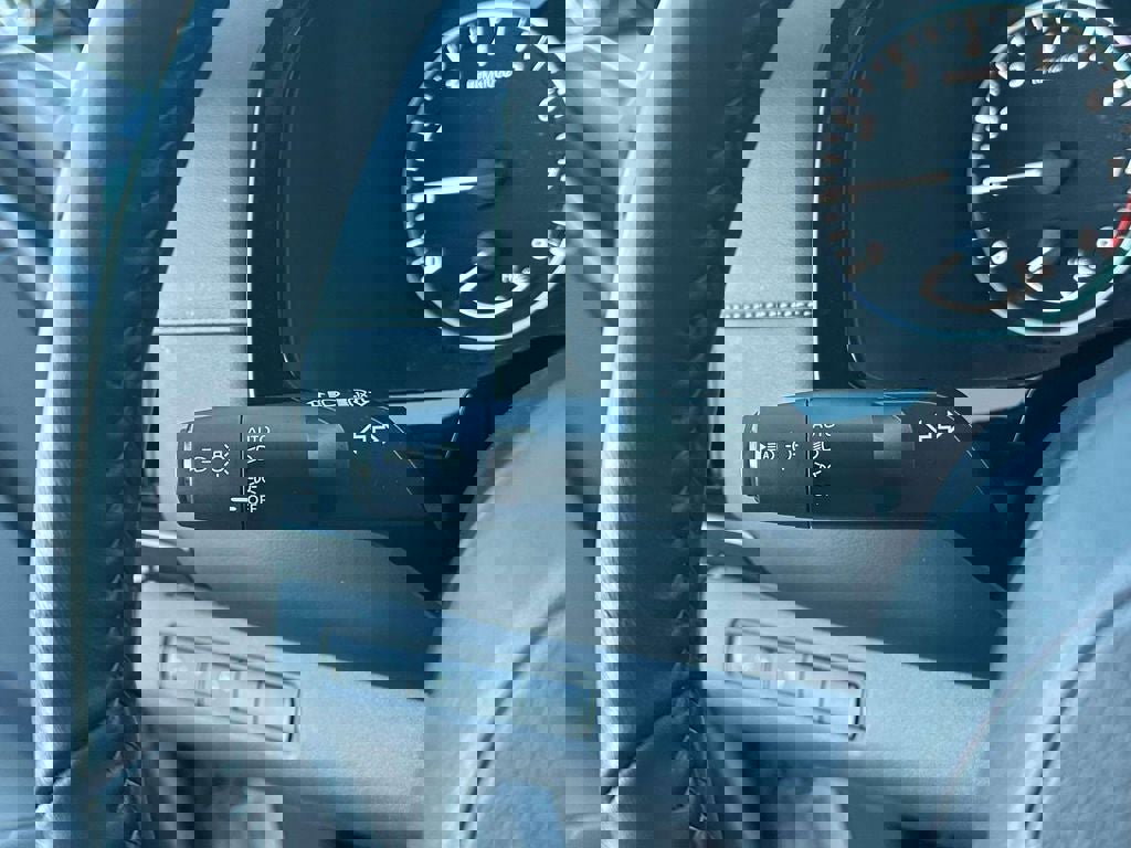 Used 2024 Nissan Pathfinder SV image 24