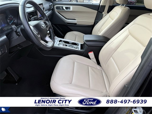 Used 2022 Ford Explorer XLT w/ Equipment Group 202A image 10