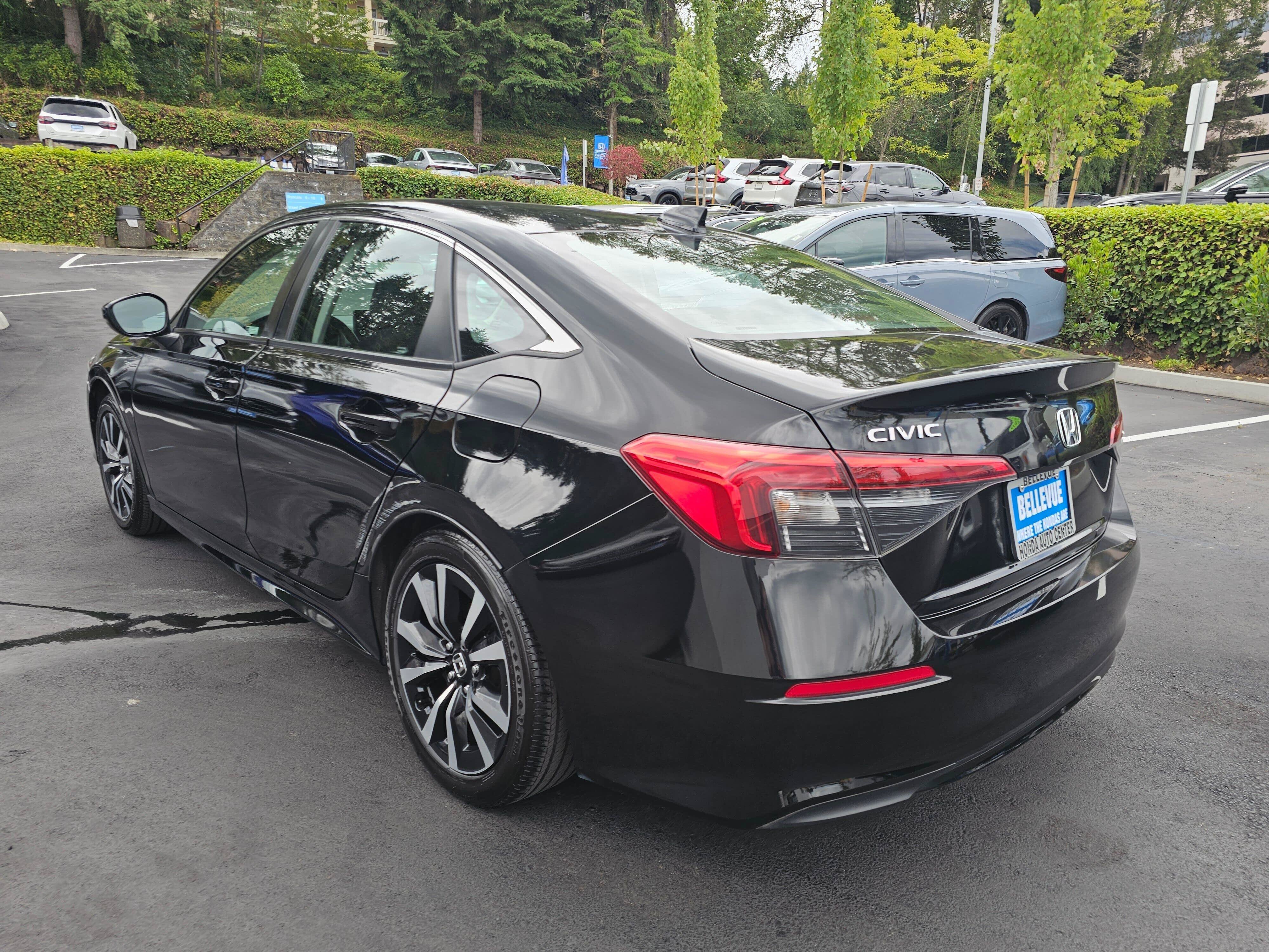 Used 2023 Honda Civic EX image 5