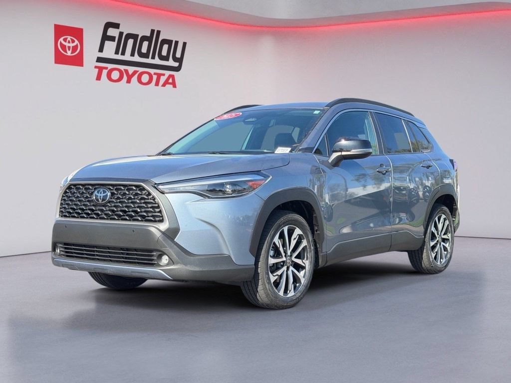 Certified 2025 Toyota Corolla Cross XLE FWD image 1