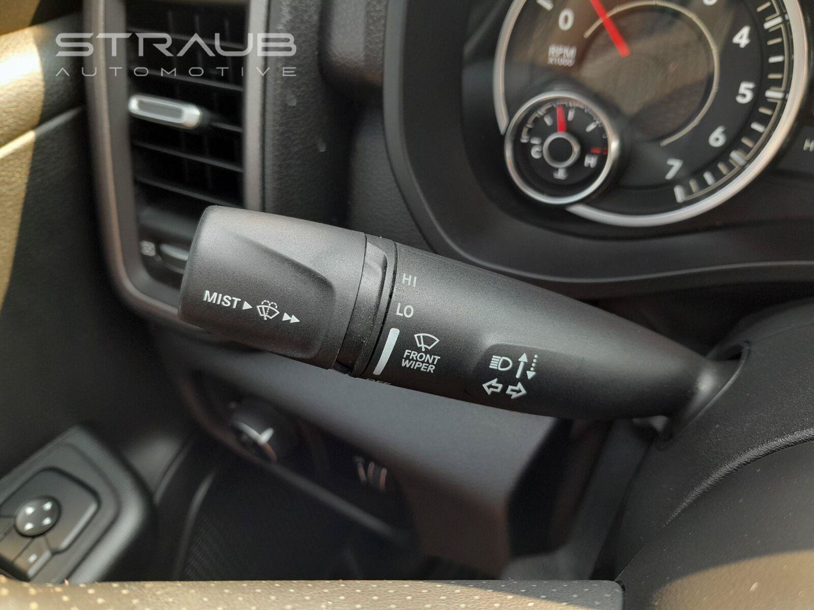 Used 2025 RAM 1500 Warlock AWD/4WD image 16