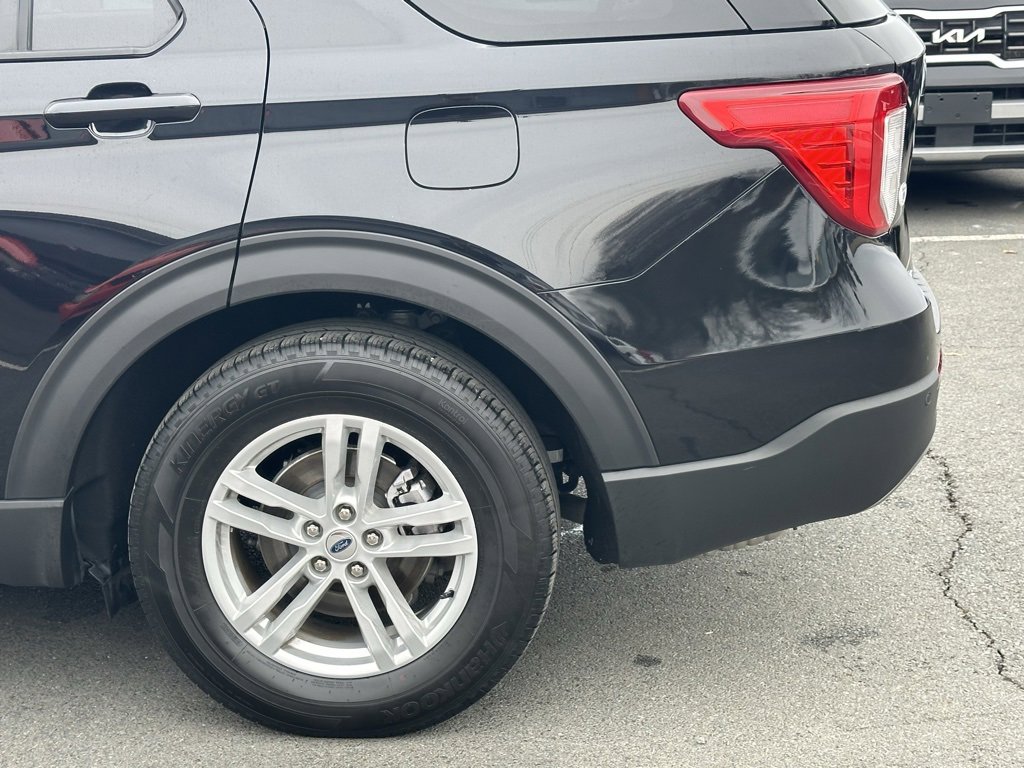 Used 2024 Ford Explorer XLT w/ Equipment Group 202A image 37