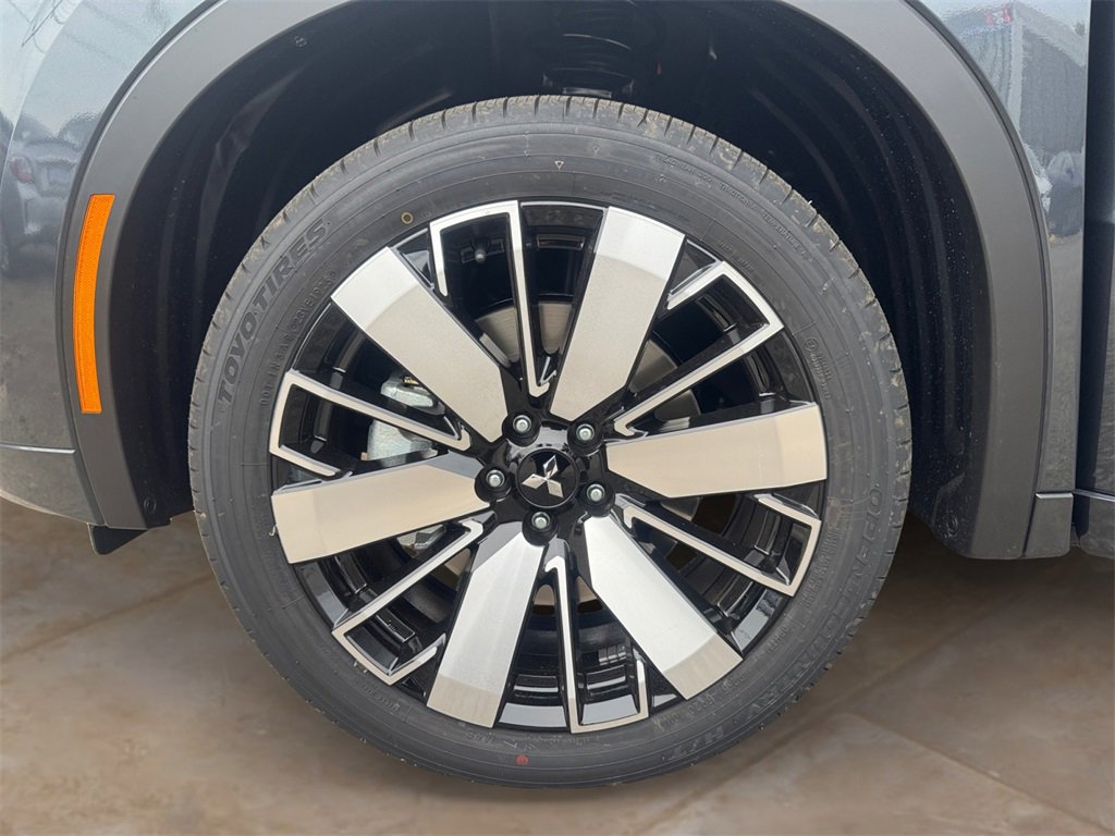 New 2025 Mitsubishi Outlander SEL image 14