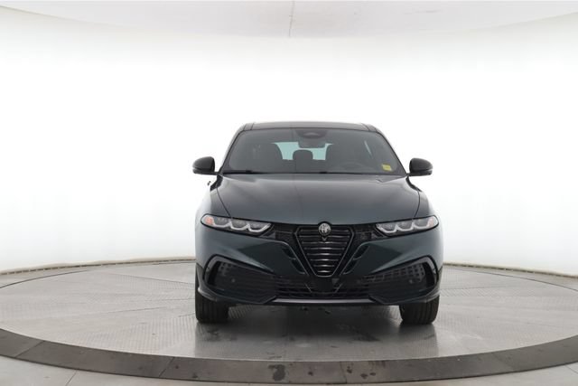 Used 2026 Alfa Romeo Tonale w/ Quick Order Package 23H Volce AWD/4WD image 12