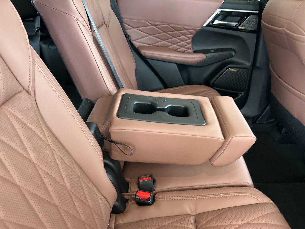New 2026 Mitsubishi Outlander SEL image 31