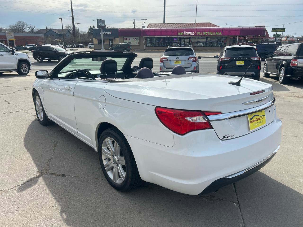 Used 2014 Chrysler 200 Touring FWD image 5