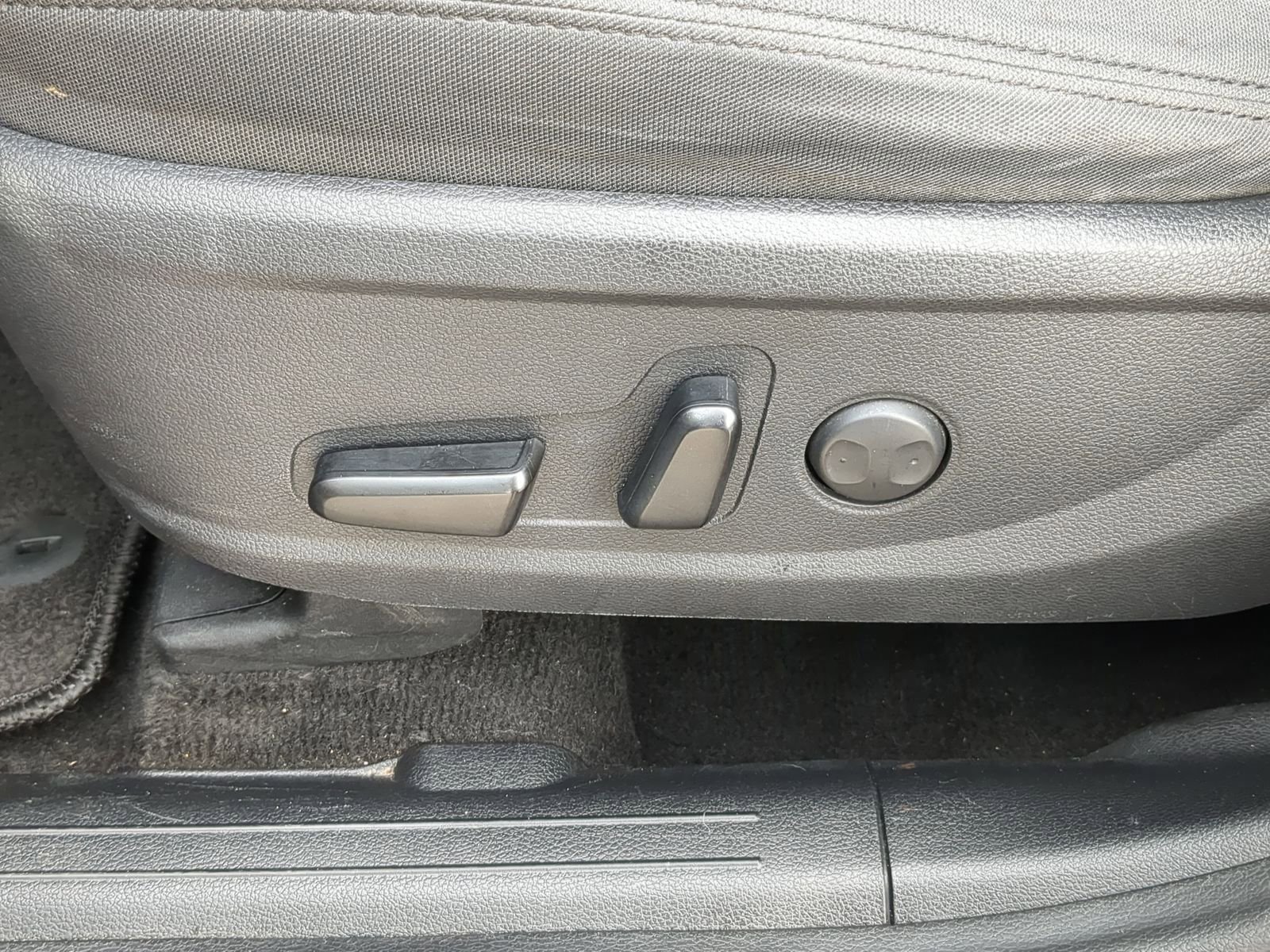 Used 2021 Hyundai Santa Fe SEL image 19