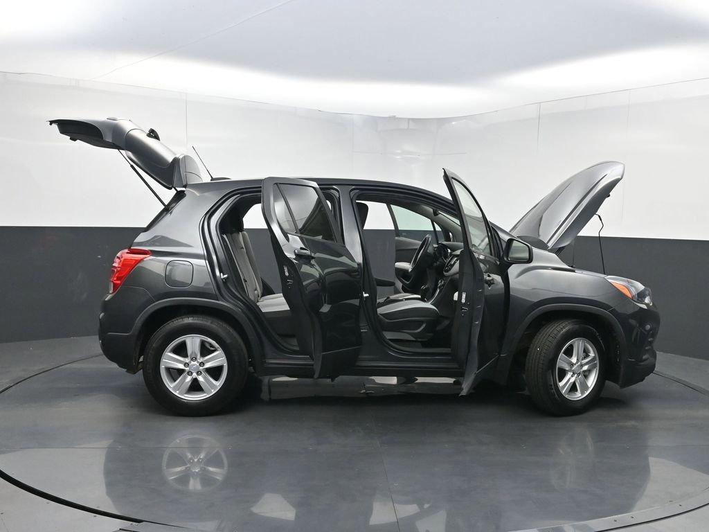 Used 2019 Chevrolet Trax LS w/ Tint and Cruise Package image 30
