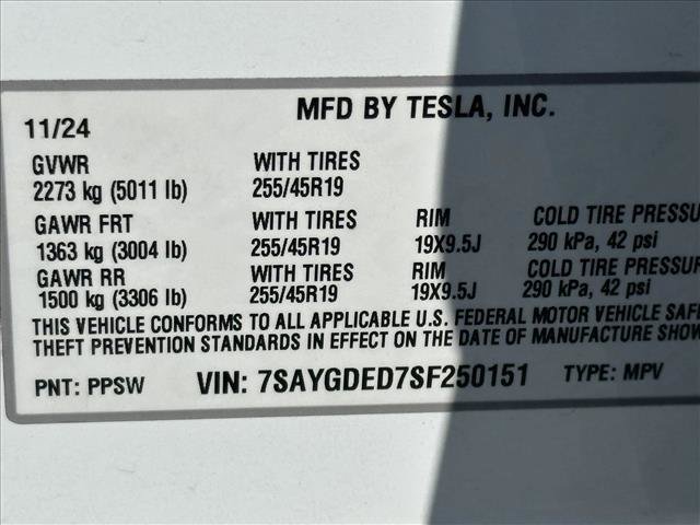 Used 2025 Tesla Model Y Long Range RWD image 14