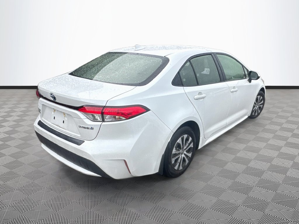 Used 2022 Toyota Corolla LE w/ Carpet Mat Package (TMS) FWD image 6