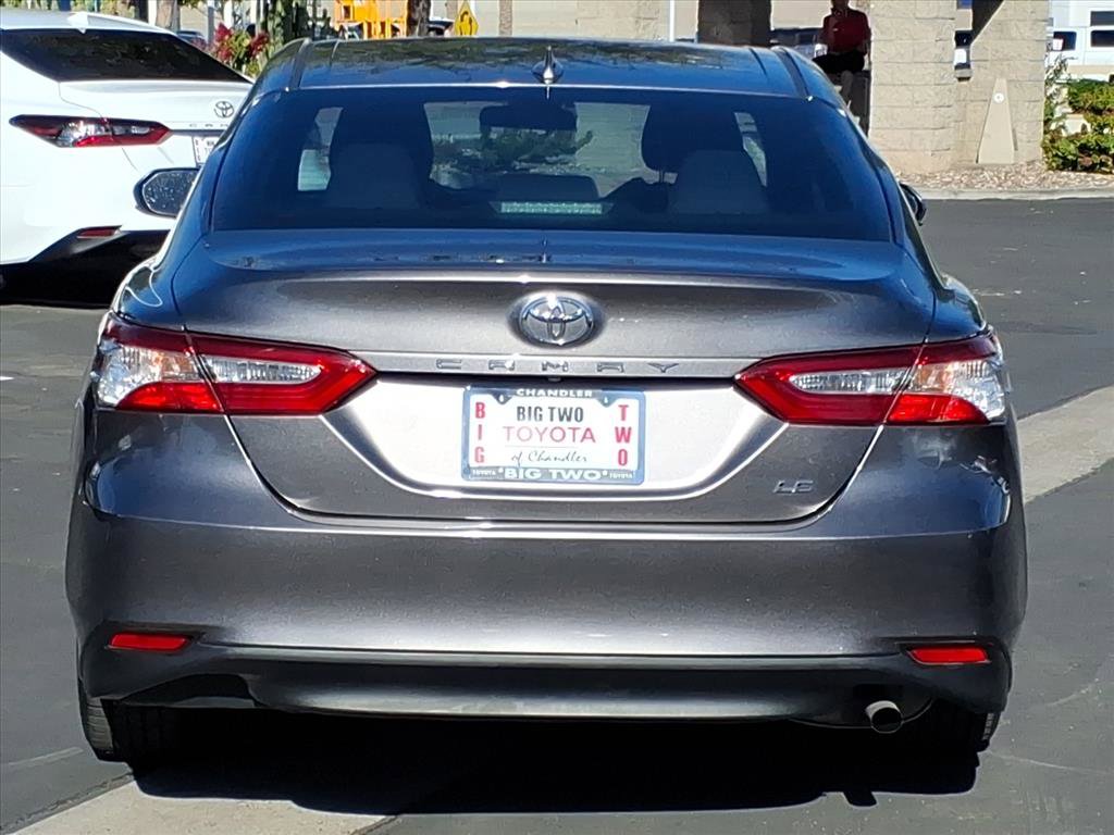 Used 2020 Toyota Camry LE image 9