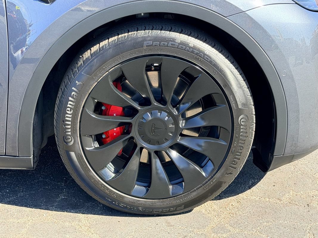 Used 2022 Tesla Model Y Performance AWD/4WD image 11