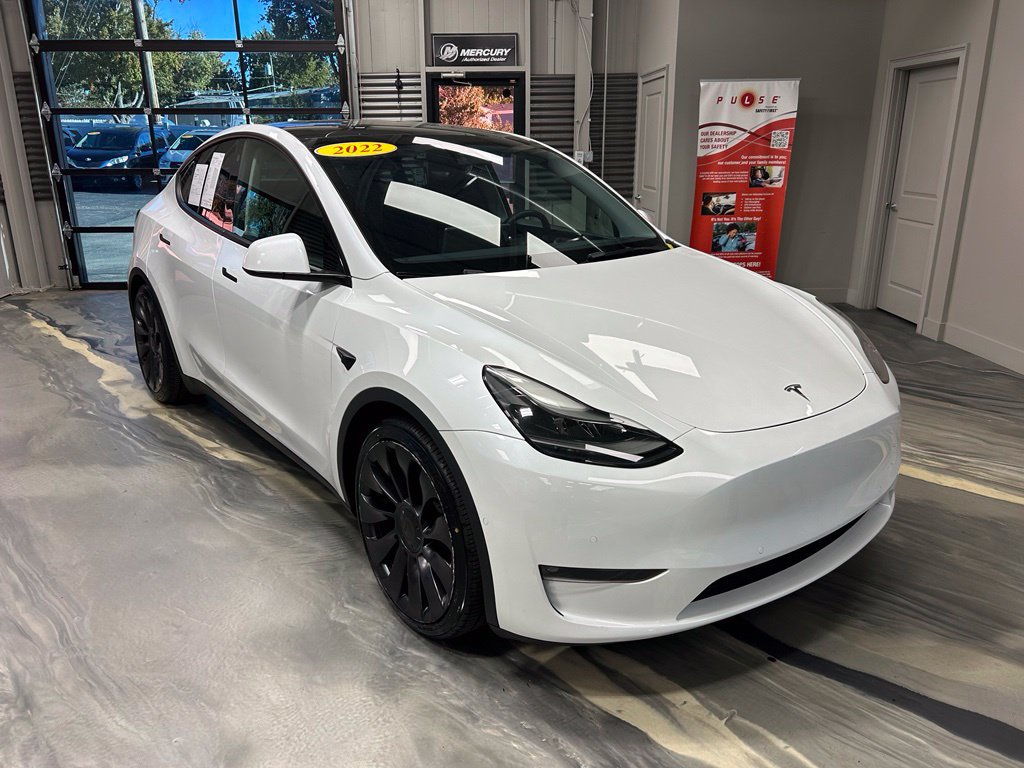 Used 2022 Tesla Model Y Performance AWD/4WD image 1