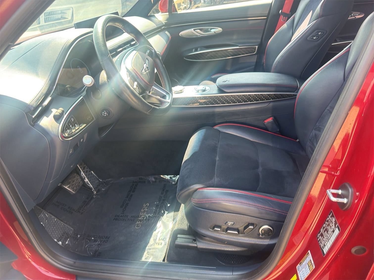 Used 2022 Genesis GV70 3.5T Sport w/ Sport Prestige Package AWD/4WD image 8