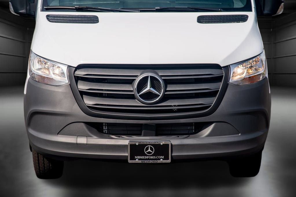Used 2024 Mercedes-Benz Sprinter 3500 image 12