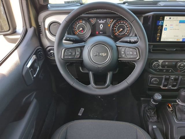 New 2025 Jeep Gladiator Sport AWD/4WD image 15