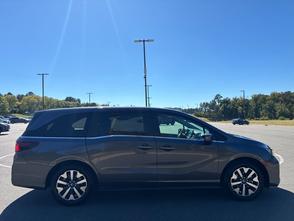Used 2025 Honda Odyssey EX-L image 14