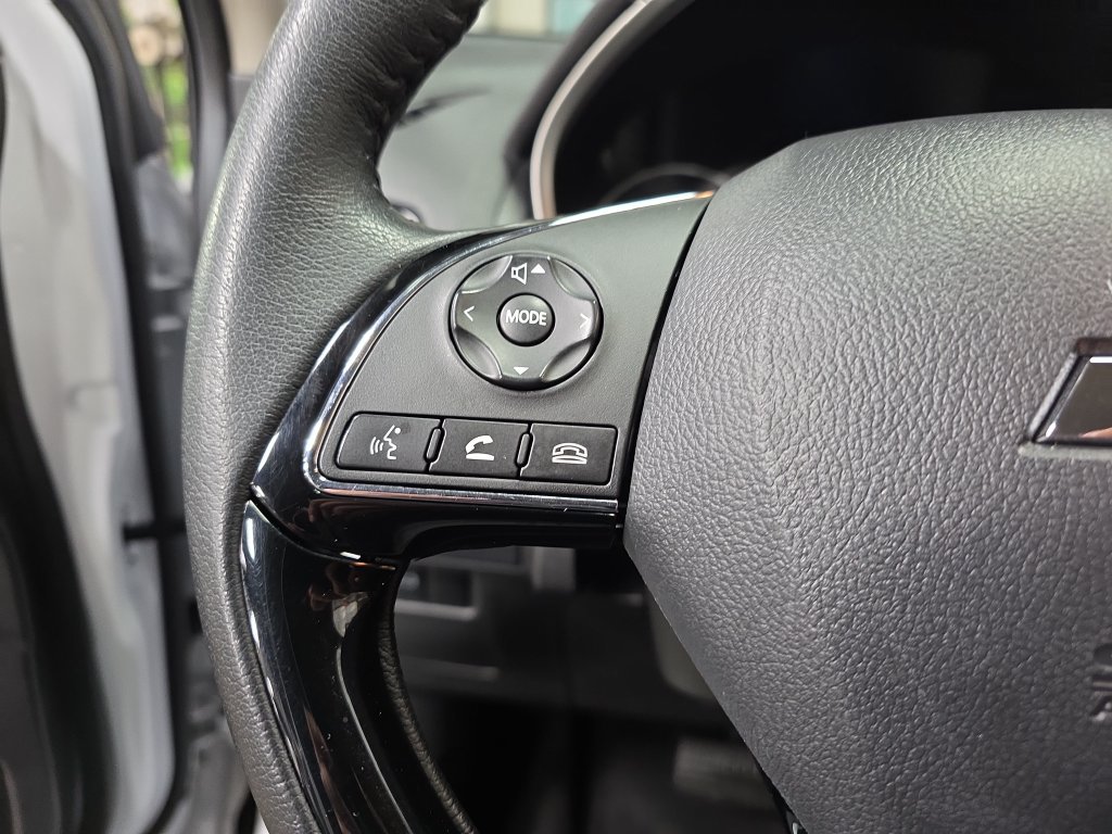 Used 2024 Mitsubishi Eclipse Cross SE AWD/4WD image 19