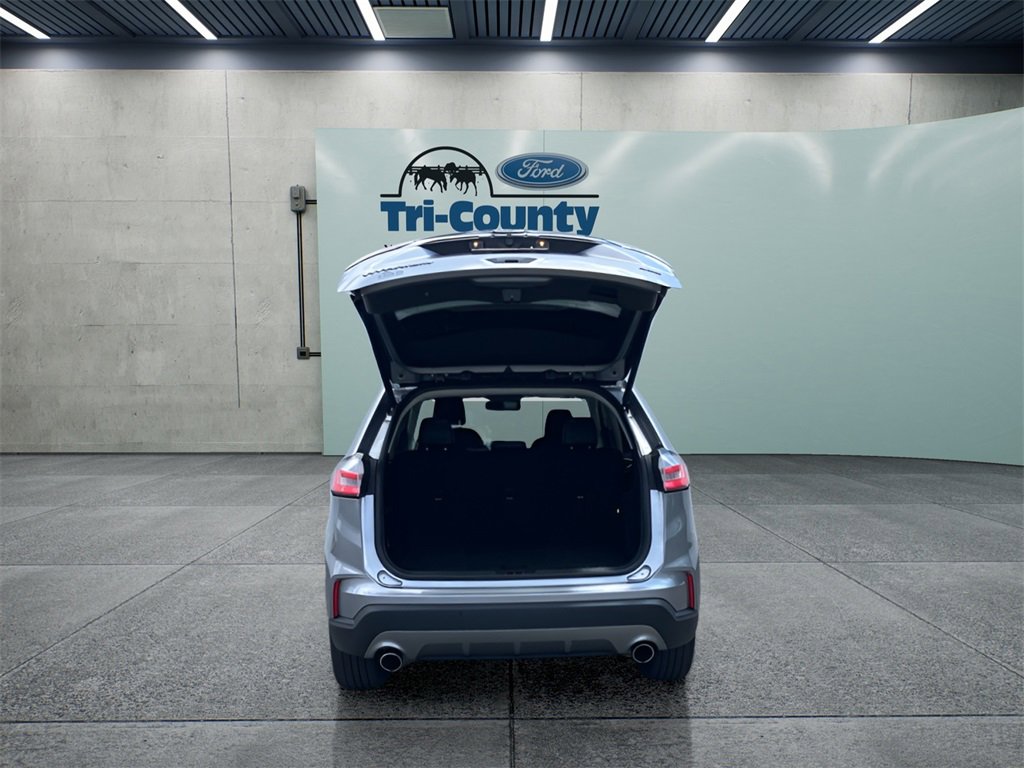 Used 2024 Ford Edge Titanium image 34
