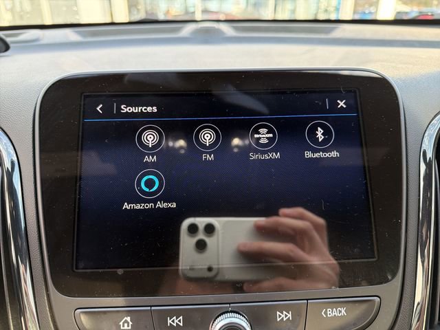 Certified 2022 Chevrolet Equinox RS w/ Infotainment Package image 18