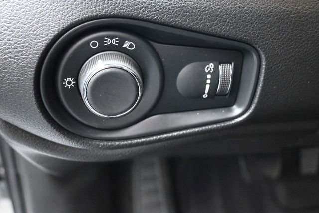 Used 2020 Jeep Renegade Sport FWD image 21