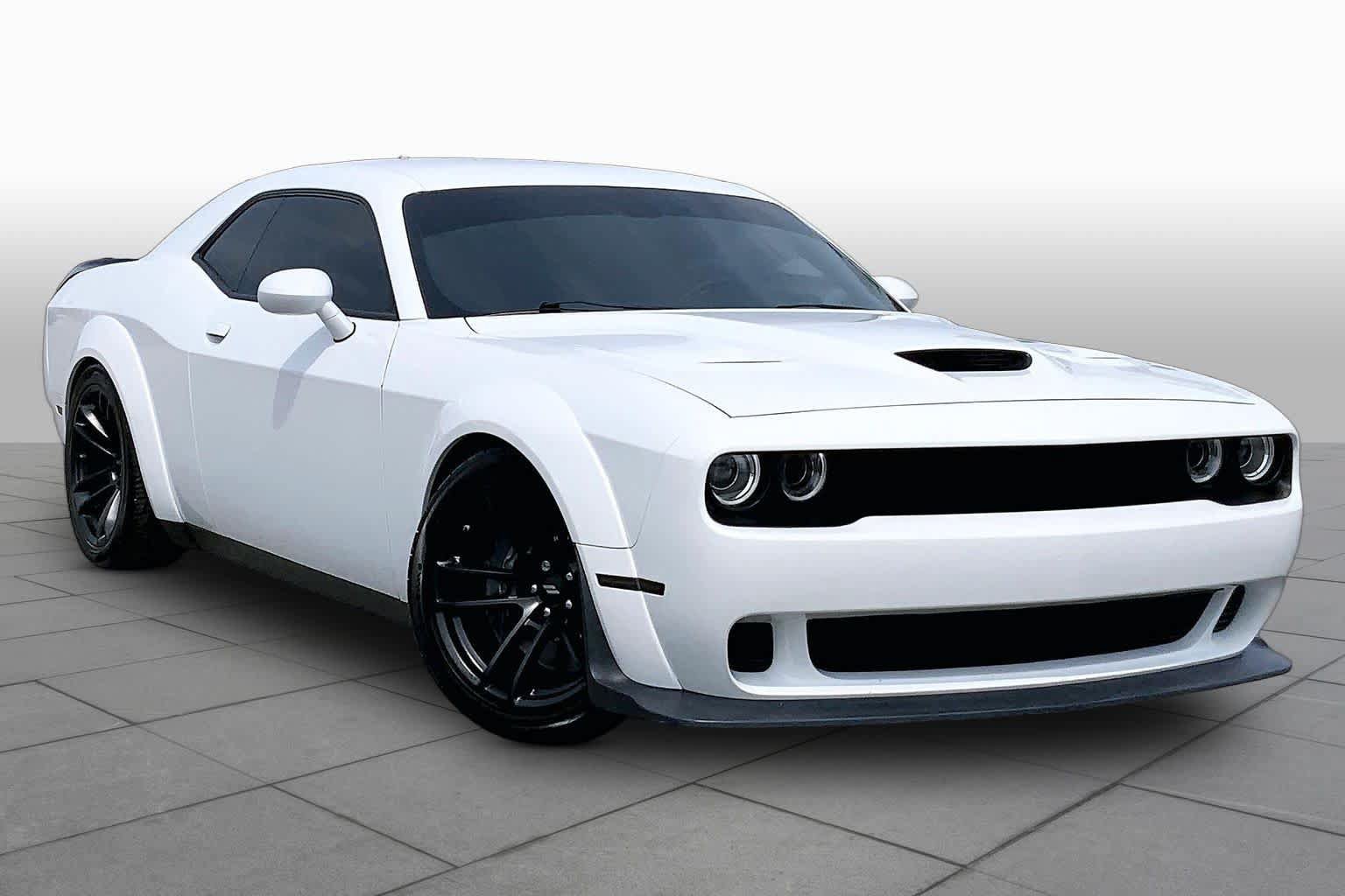 Used 2021 Dodge Challenger R/T Scat Pack RWD image 3