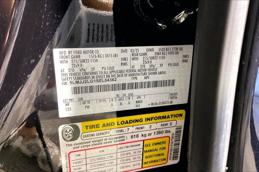 Used 2025 Lincoln Navigator Reserve AWD/4WD image 44