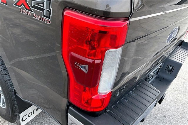 Used 2017 Ford F350 Lariat w/ Lariat Ultimate Package image 24