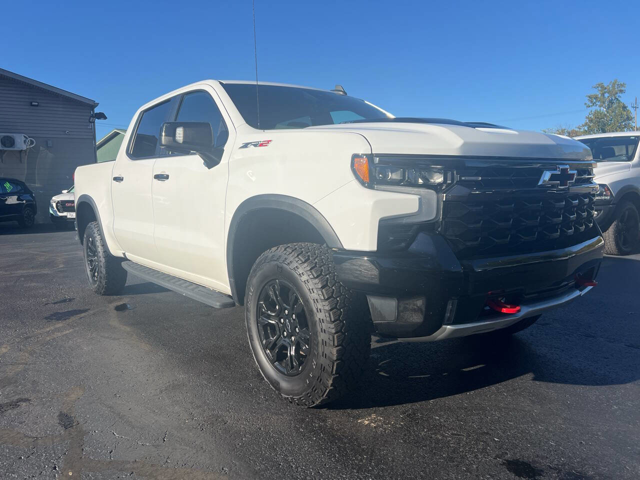 Used 2022 Chevrolet Silverado 1500 ZR2 w/ Technology Package image 3