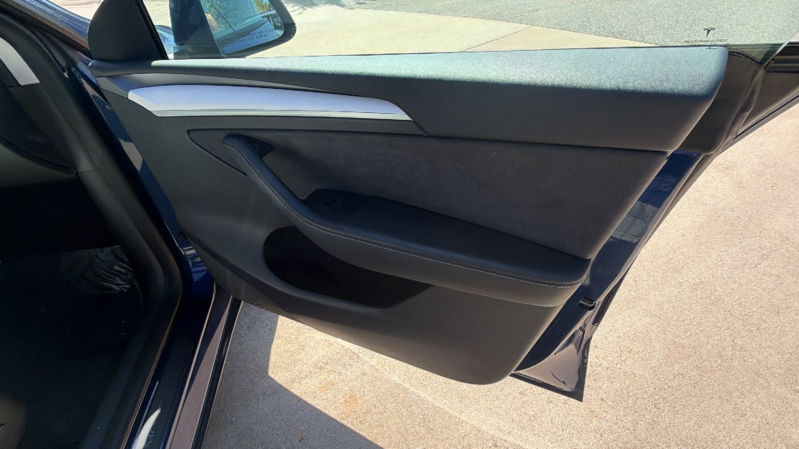 Used 2023 Tesla Model Y Long Range image 19