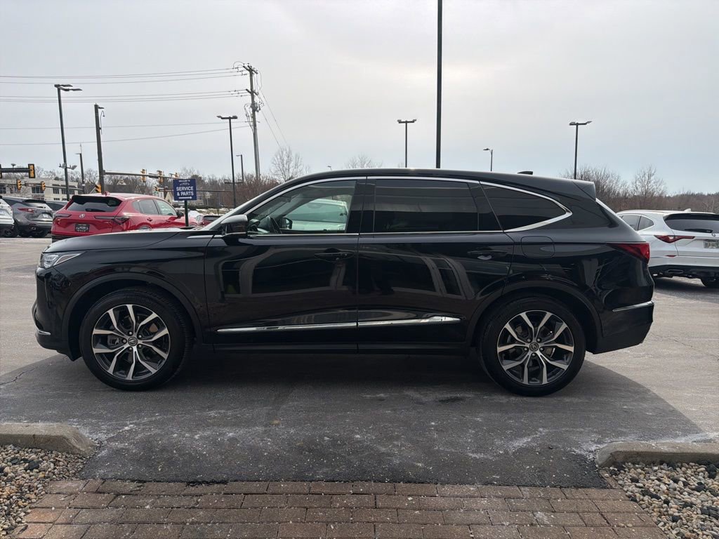 Certified 2023 Acura MDX SH-AWD w/ Technology Package image 4