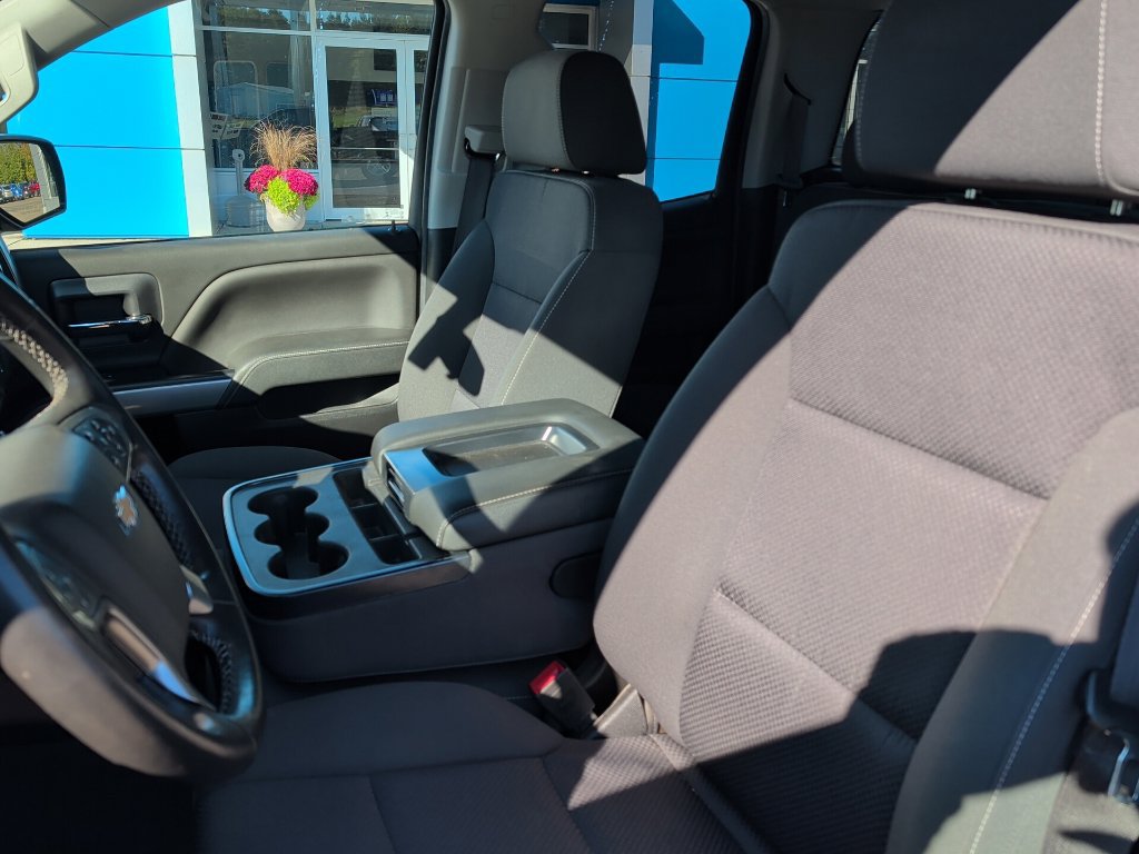 Used 2019 Chevrolet Silverado 1500 LT w/ All Star Edition AWD/4WD image 11