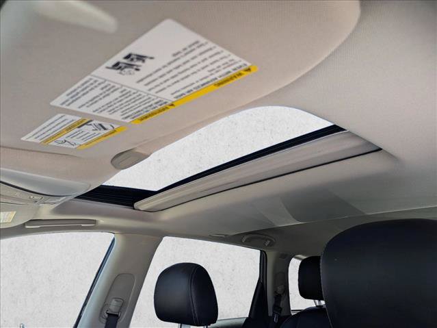 Used 2019 INFINITI QX60 Luxe w/ Essential Package FWD image 16