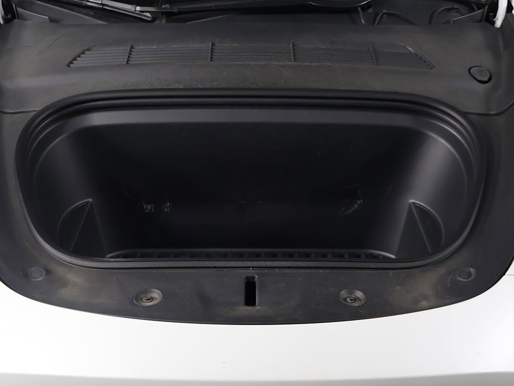 Used 2021 Tesla Model Y Long Range image 20