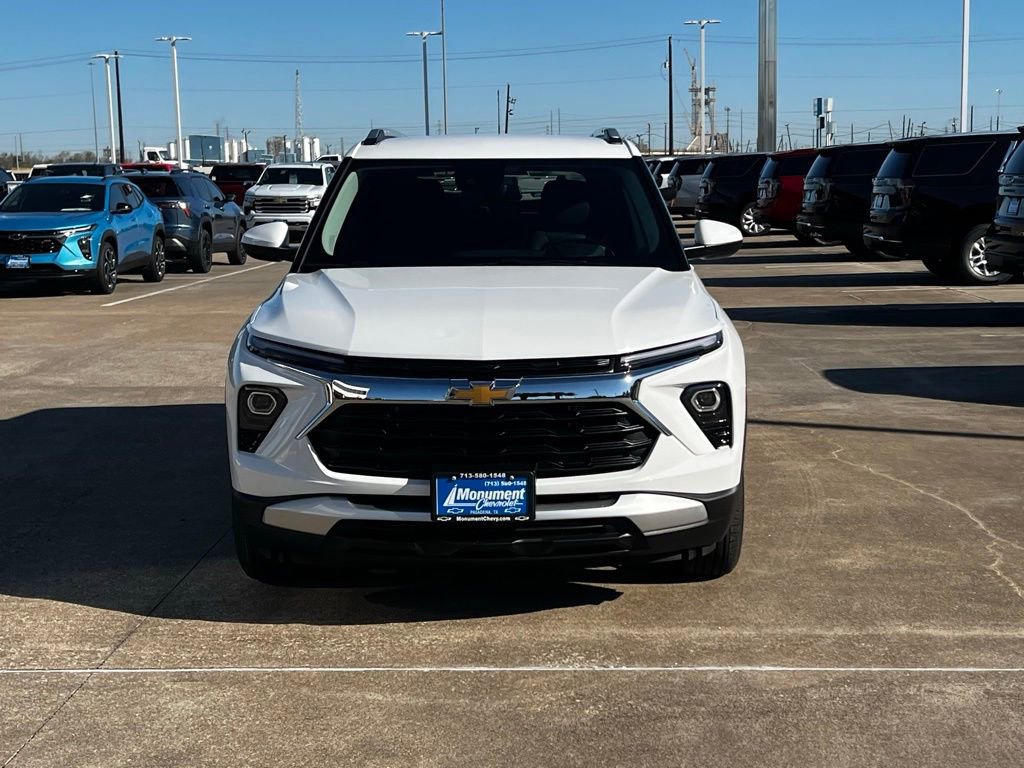 New 2026 Chevrolet TrailBlazer LT w/ Driver Confidence Package image 2