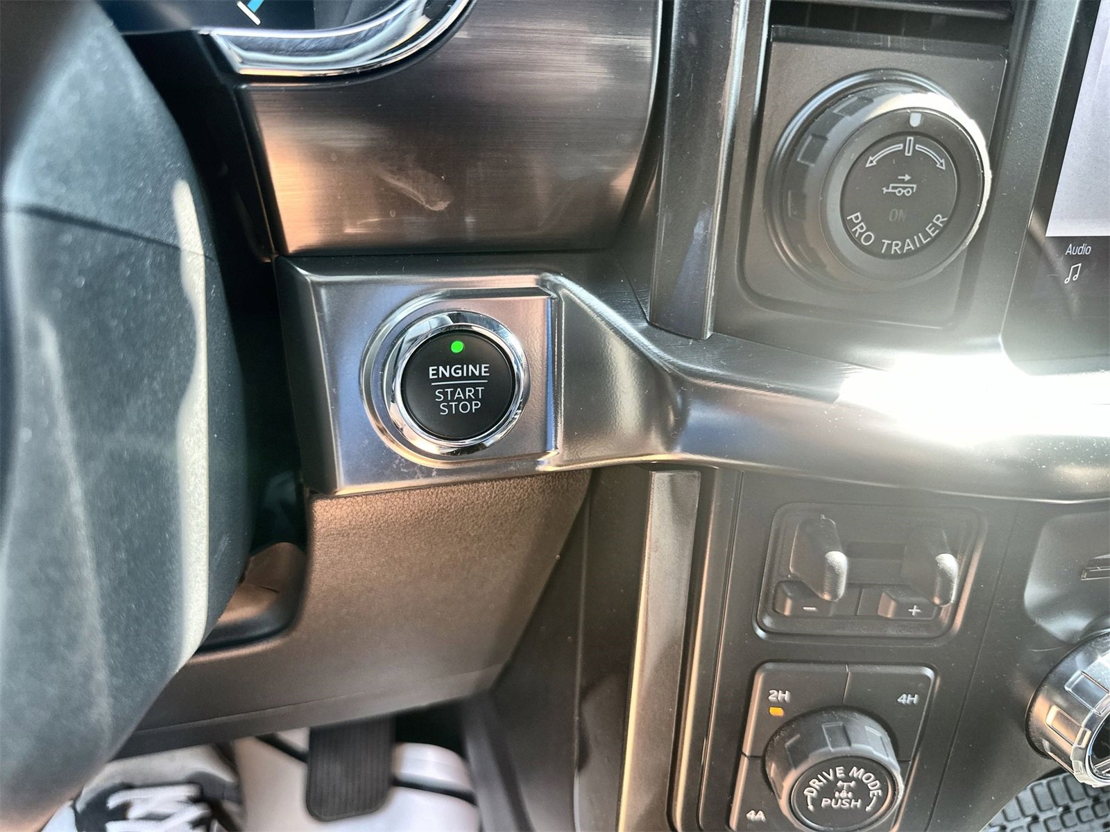 Used 2023 Ford F150 Lariat w/ Equipment Group 502A High image 16