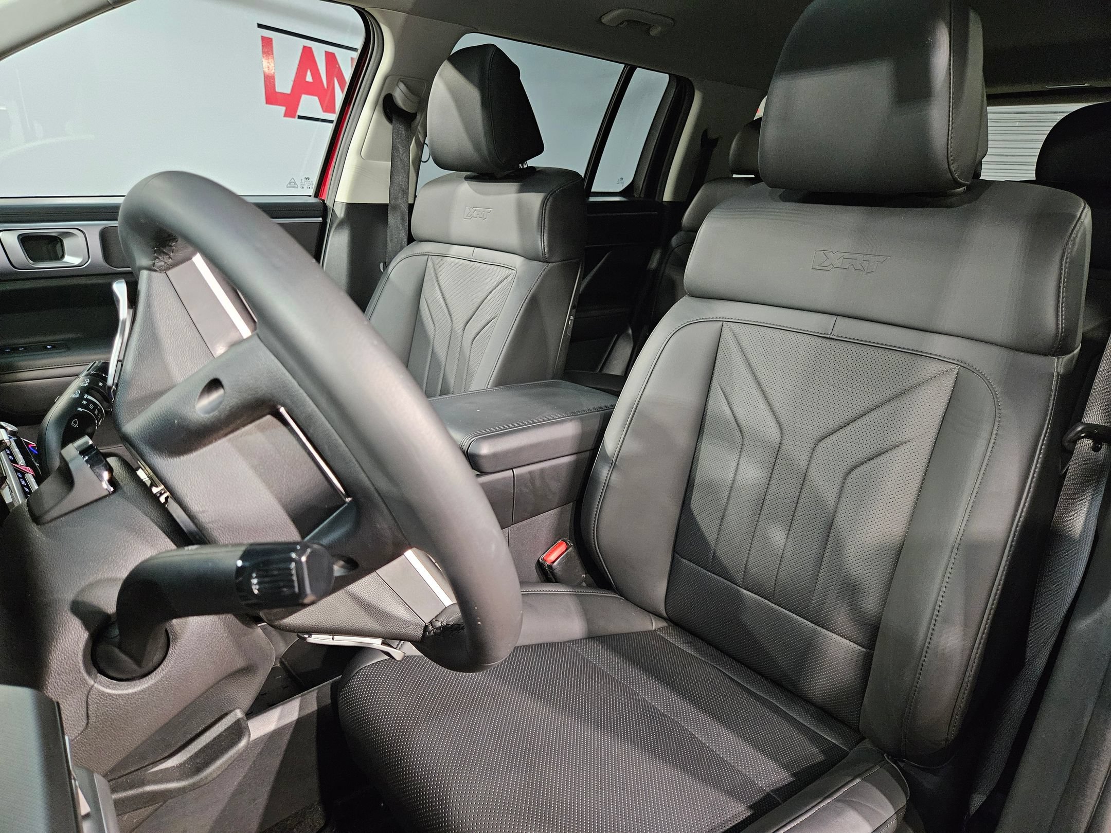 Used 2025 Hyundai Santa Fe XRT AWD/4WD image 24