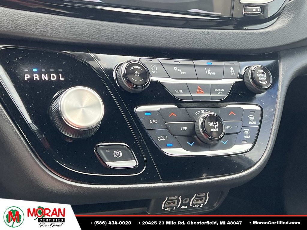 Used 2025 Chrysler Pacifica Select FWD image 22