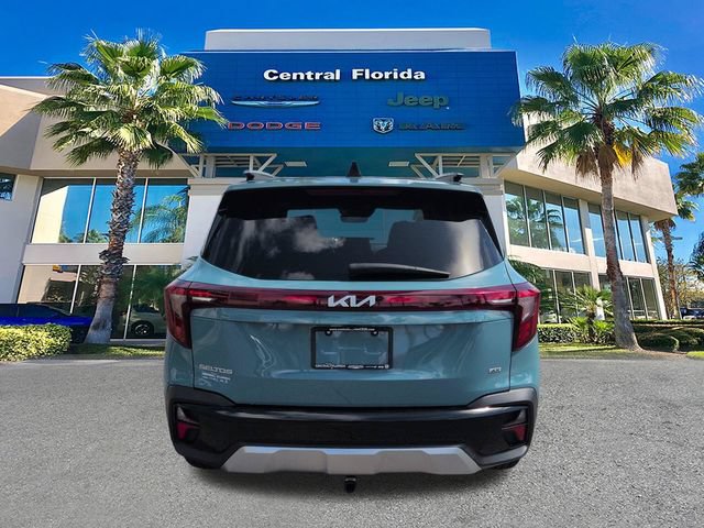 Used 2024 Kia Seltos SX w/ SX Sunroof Package AWD/4WD image 5