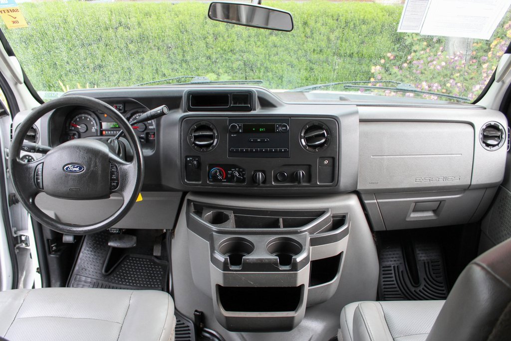 Used 2014 Ford E-350 and Econoline 350 Super Duty w/ Power Windows & Locks Group image 25